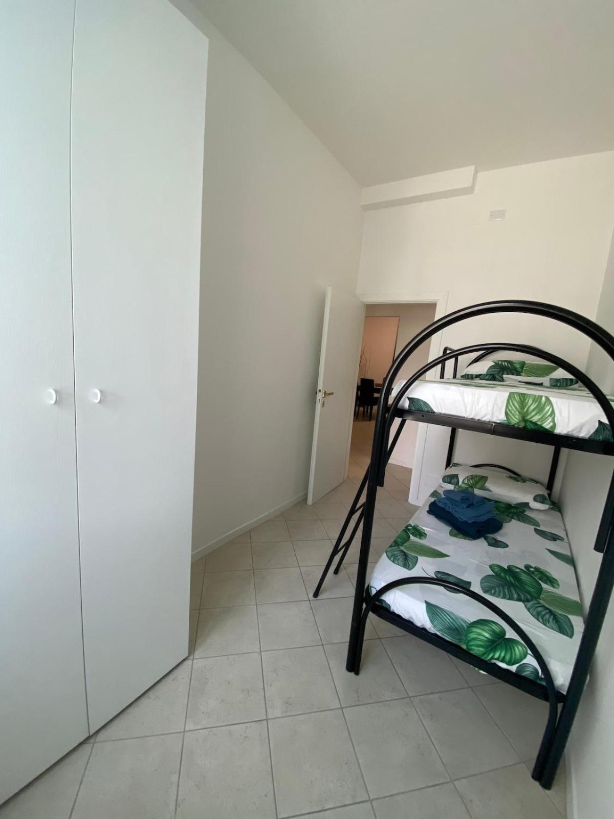 Ampio Appartamento In Posizione Strategica Rímini Exterior foto