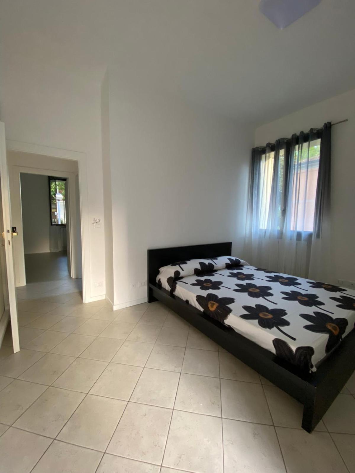 Ampio Appartamento In Posizione Strategica Rímini Exterior foto